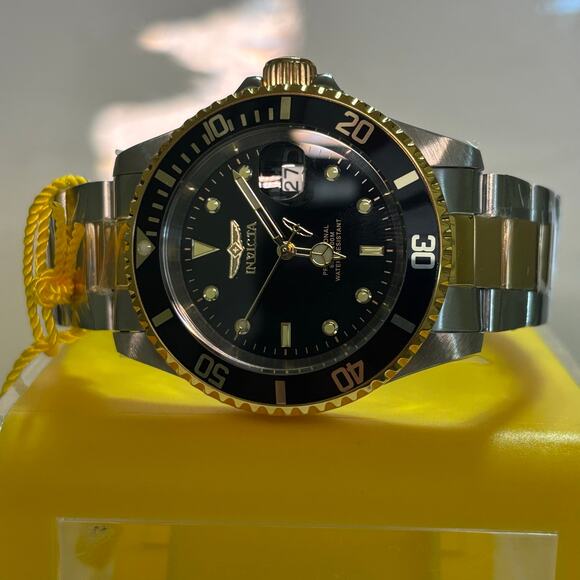 Invicta Pro Diver 37158 Men's Quartz Watch 40mm Black Dial Two Tone Bracelet - Picture 16 of 17